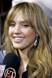 Jessica Alba Romance Hairstyles Pictures, Long Hairstyle 2013, Hairstyle 2013, New Long Hairstyle 2013, Celebrity Long Romance Hairstyles 2089